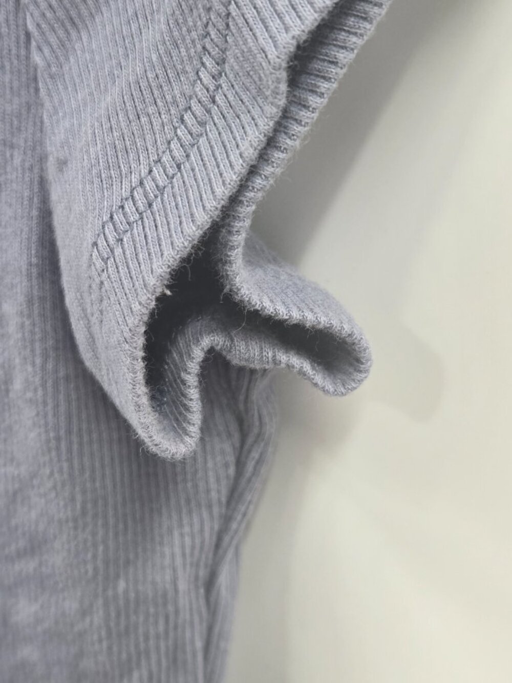 Reformation Grey Blue Fitted Ribbed Cropped Organic Cotton Baby Tee Shirt Large - Picture 8 of 8